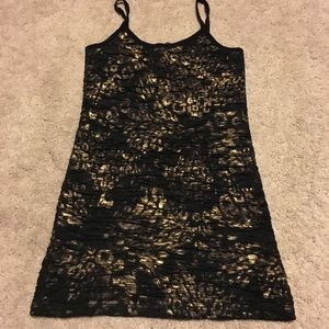 BKE Boutique black and gold XS tank